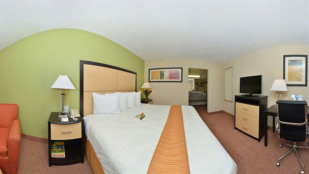 Red Roof Inn Plus+ Dallas - Addison Pokoj fotografie