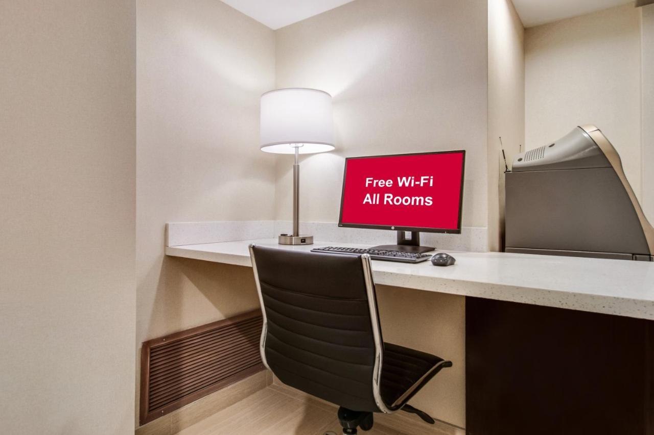 Red Roof Inn Plus+ Dallas - Addison Exteriér fotografie